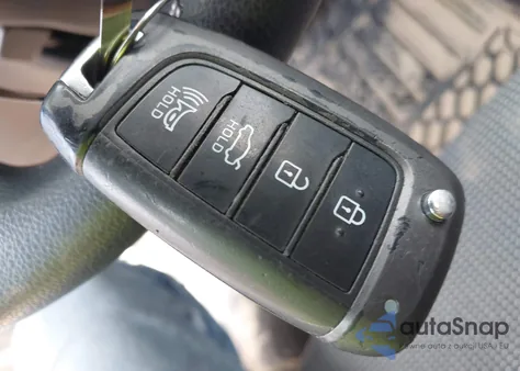 2019 Hyundai Accent Se/Sel из США, поврежденный, VIN 3KPC24A38KE067110